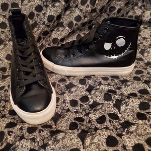 The Nightmare Before Christmas Hi-Top Sneakers Size 6